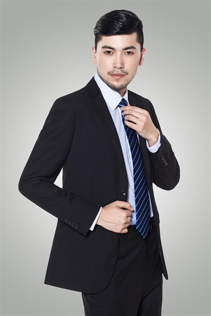 何联霞 调色与视觉增强负责人